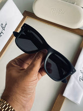 RB Full-Rim Wayfarers SUNGLASSES