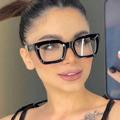 GUCHI GLASSES THICK FRAME 69011