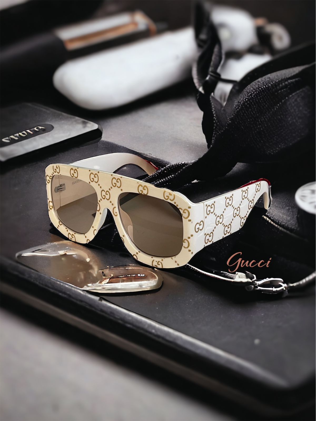 GUCHI 6009 SUNGLASSES CREAM