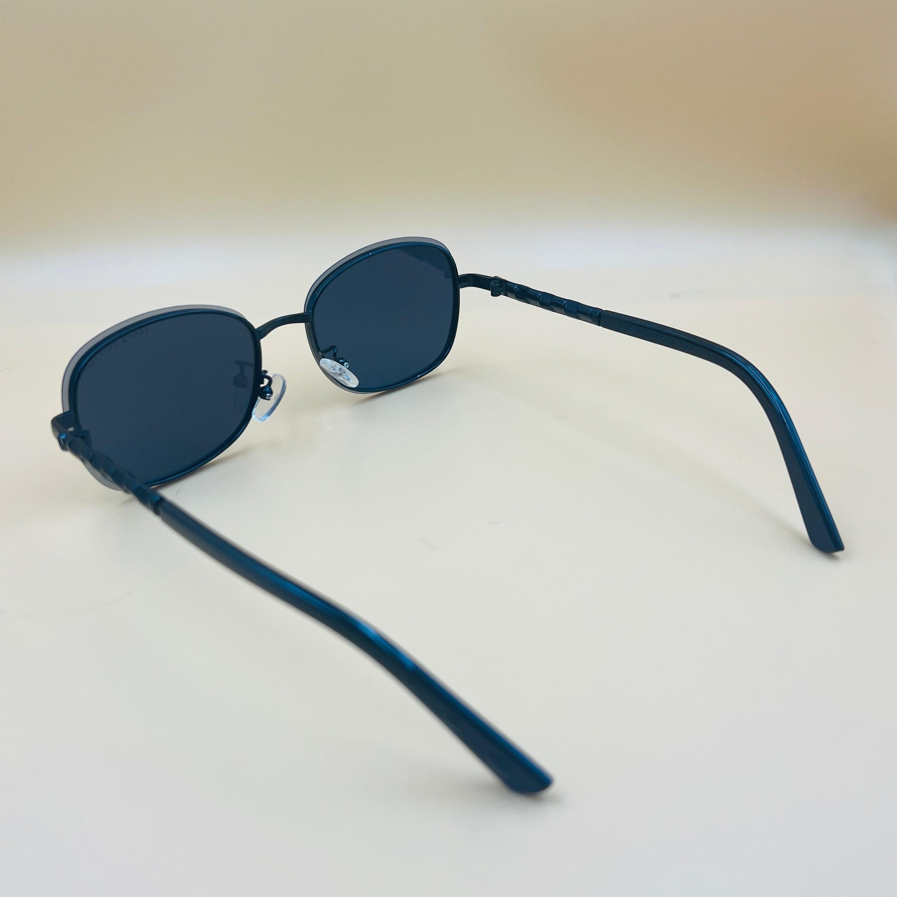 LUIS VITTON Oval Sunglasses