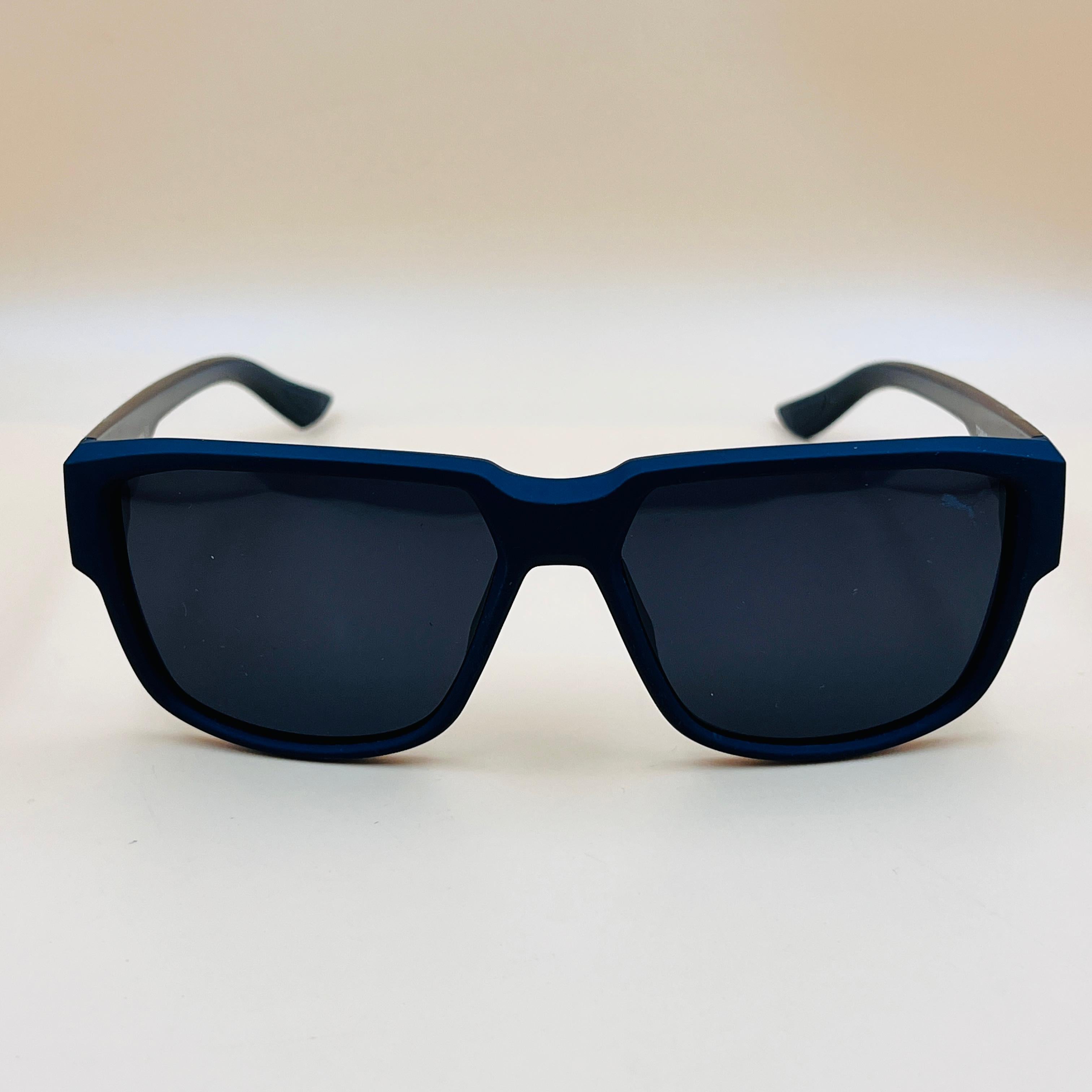 pooma_4948_grey_black