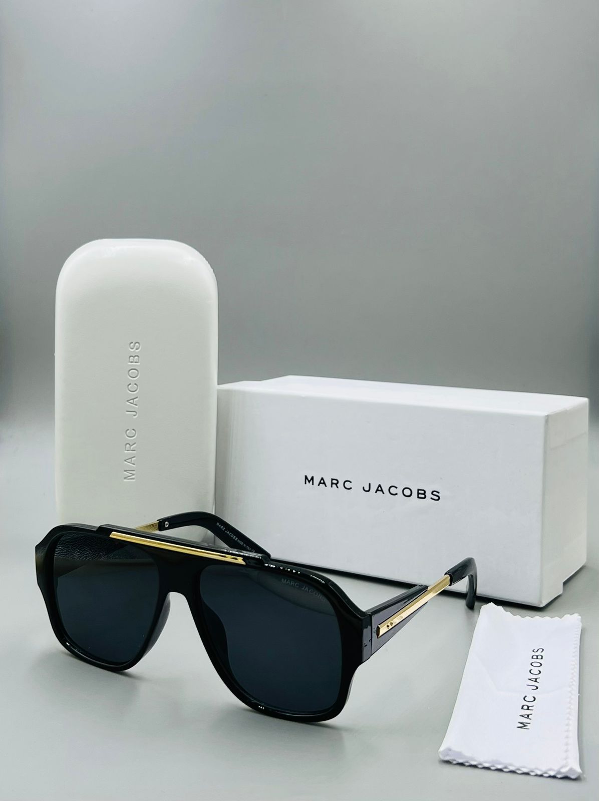 MRCK JACOBS FREE SIZE SUNGLASSES
