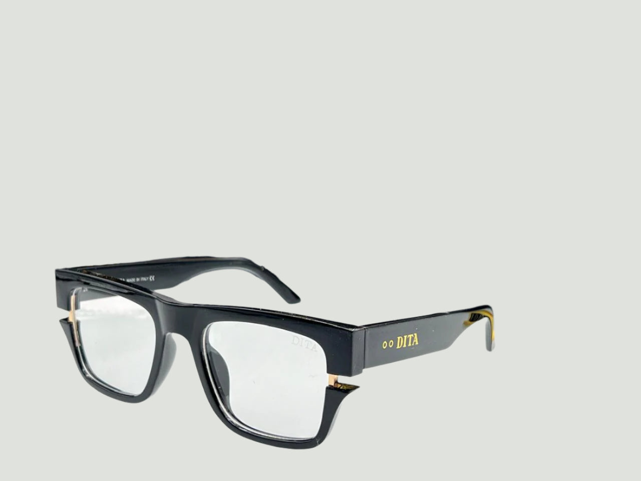 DEETA UNISEX TRENDY SUNGLASSES